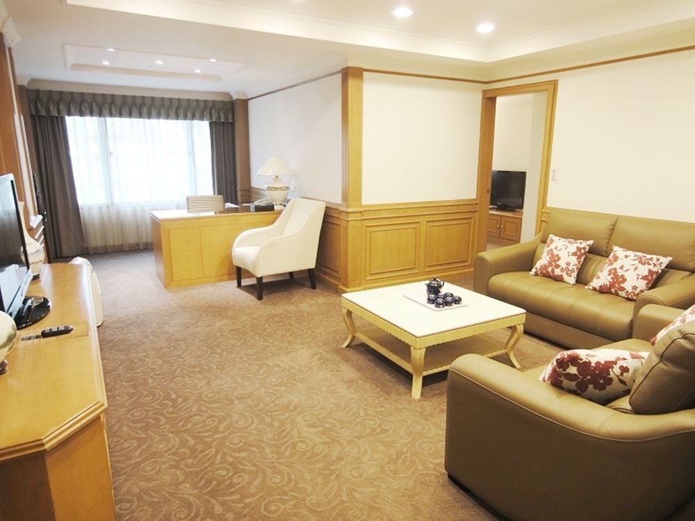 Golden China Hotel Taipei Bagian luar foto